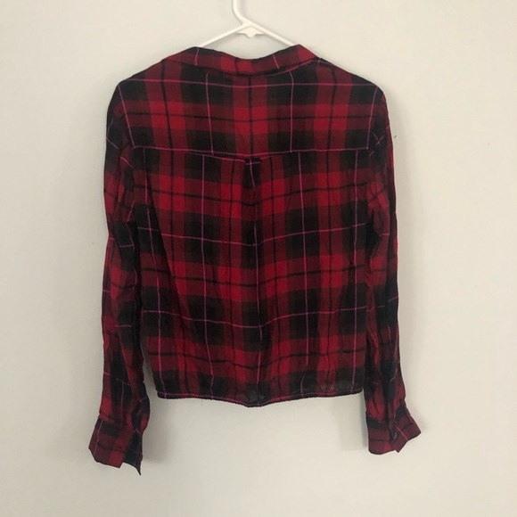 Plaid GAP Top - Picture 3 of 3